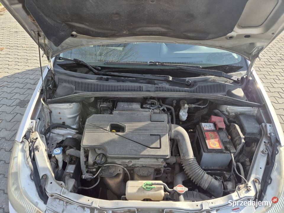 Suzuki SX4 165 15 benzyna 99 Nie zgnity Sprawny VAT marża