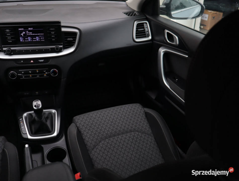 Kia Ceed 16 CRDi MHEV ABS sprzedam