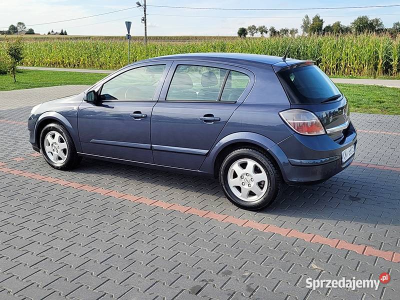Zadbany benzyniaczek lakier metallic Słomniki