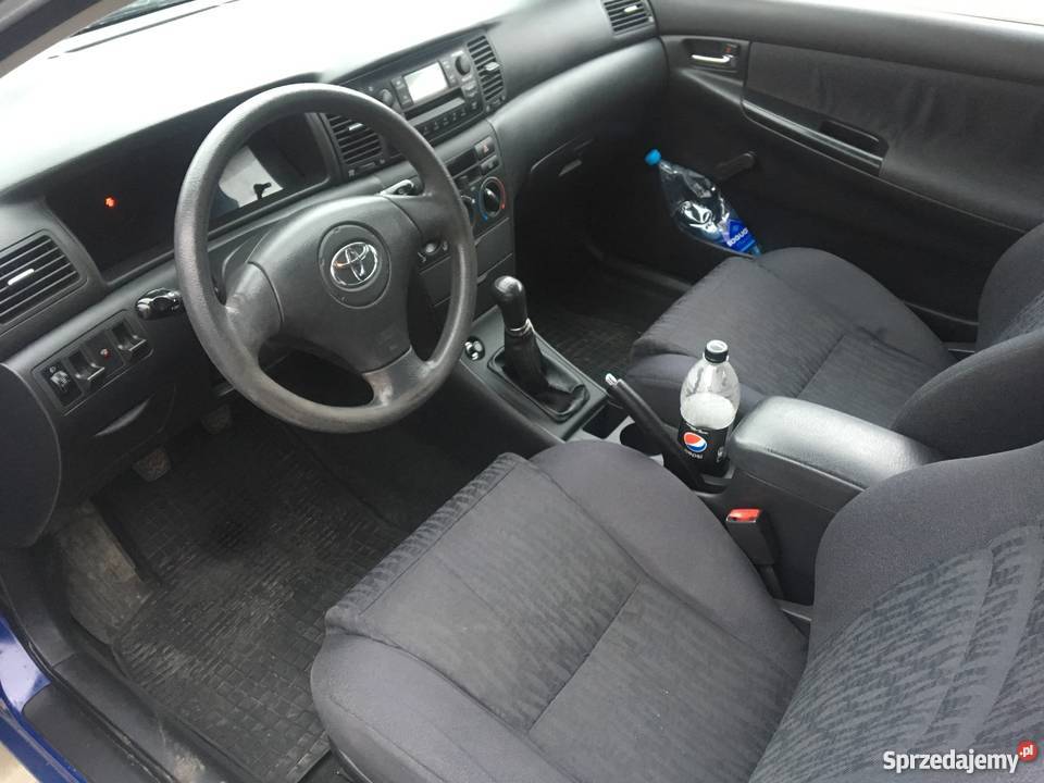 Toyota Corolla E12 14 Vvti 2002 nieuszkodzony Warszawa sprzedam