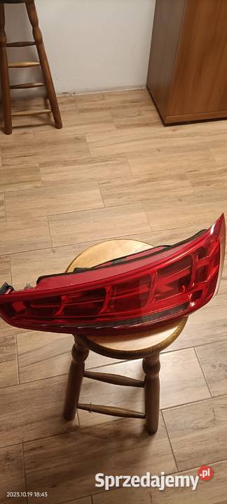 AUDI Q3 LAMPA PRAWY TYŁ8U0945094 Lampy tylne Luzino