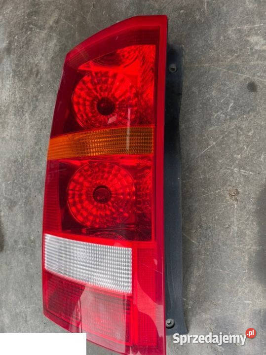 Land Rover Discovery 3 lampa tyl lewa Kozubszczyzna