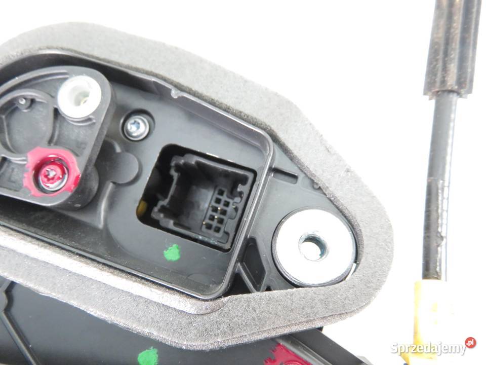 ZAMEK LEWY TYLNY OPEL ASTRA V K 915C303907318S osobowe