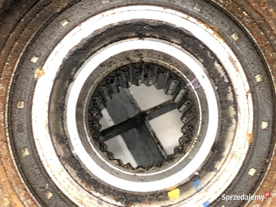 ZWROTNICA PRAWY PRZÓD HYUNDAI i20 II 12 84 osobowe Części samochodowe