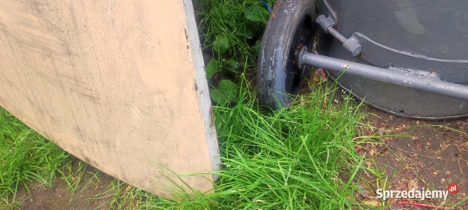 Syrena 105 maska przód Kuźnia Raciborska sprzedam