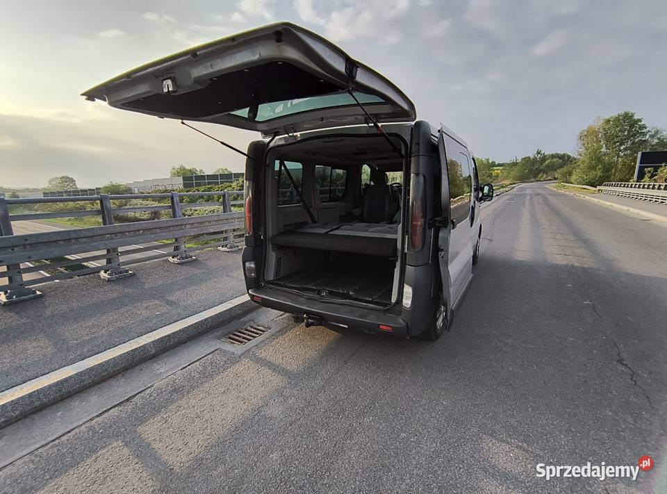 Opel Vivaro 1 9 Westfalia 7 osobowy łóżko 317000km Tarnów sprzedam