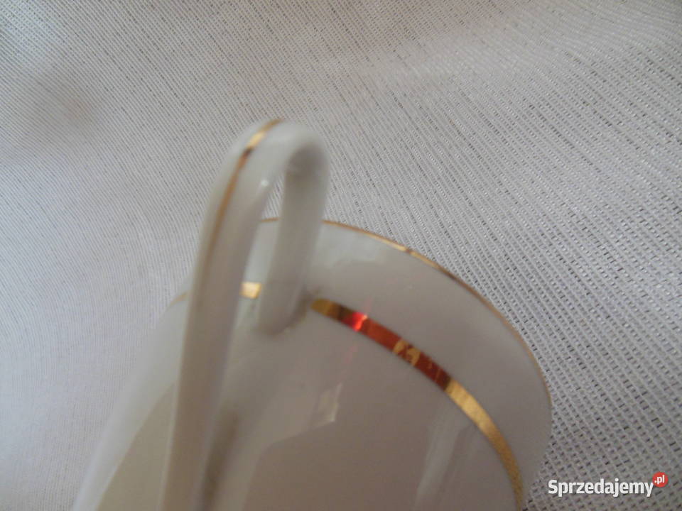 Filiżanka biała złocenia Ćmielów PRL Kielce