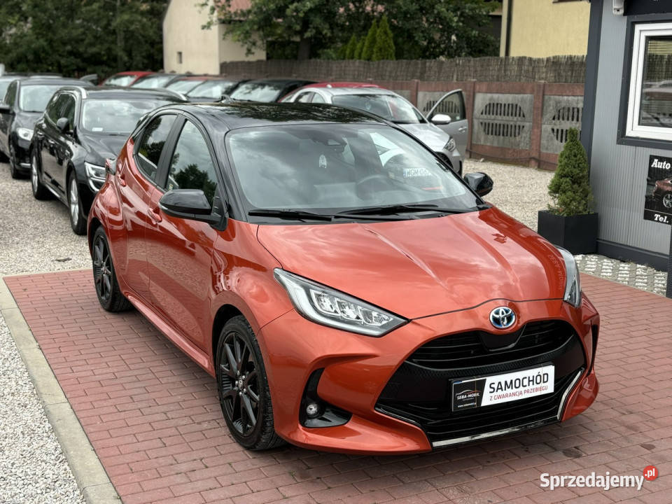 Toyota Yaris Hybryda Gwarancja Automat Salon światła do jazdy dziennej mazowieckie Sade Budy