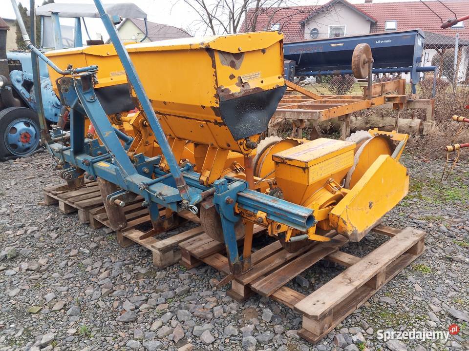 Siewnik do kukurydzy Kleine Gostomia