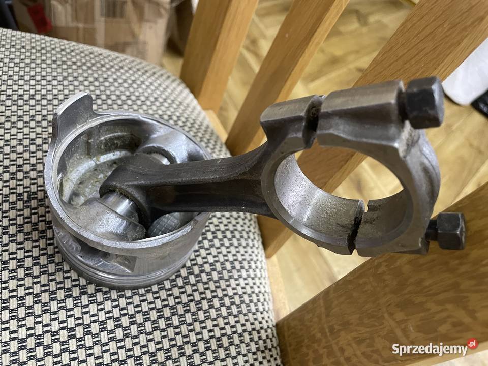 Tłok korbowód YANMAR L100 KIPOR KAMA BERGO 186F Rok produkcji 2024 Pozostałe dolnośląskie Bolesławiec