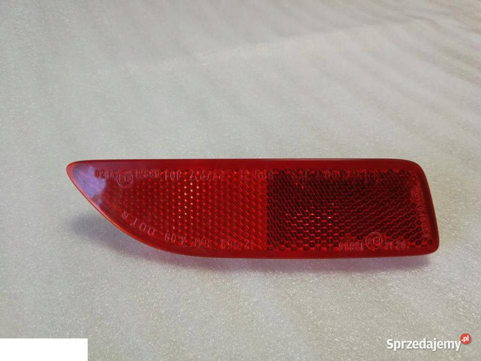 TOYOTA COROLLA ODBLASK PRAWY LAMPA ODBLASKOWA osobowe