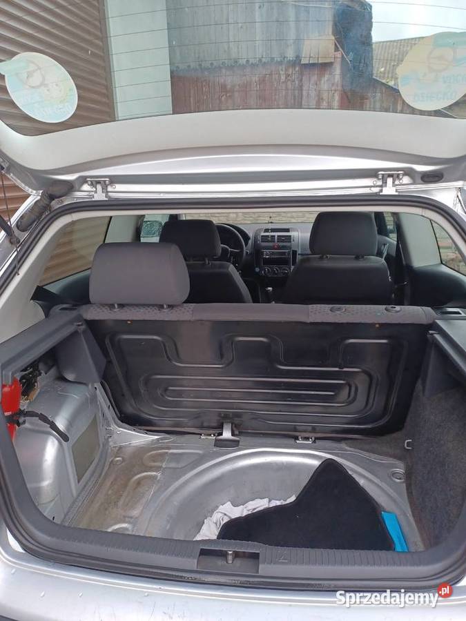 Volkswagen Polo 19 SDI 2004 Rok produkcji 2004 Wielmoża sprzedam