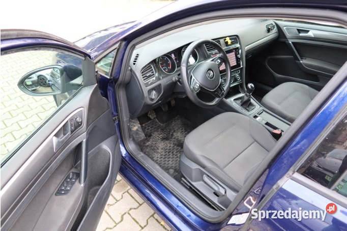 VOLKSWAGEN GOLF 2019 1598 ccm 115 Rok produkcji 2019 mazowieckie Warszawa