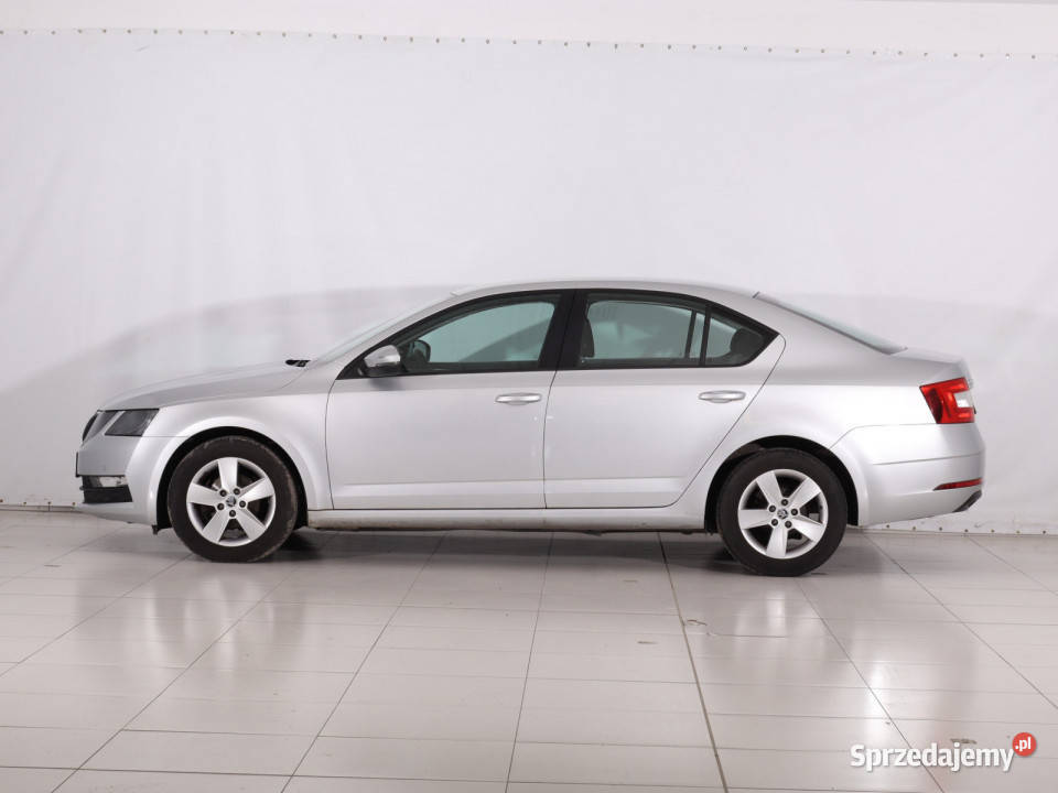 Skoda Octavia 16 TDI gniazdo USB Octavia Piaseczno