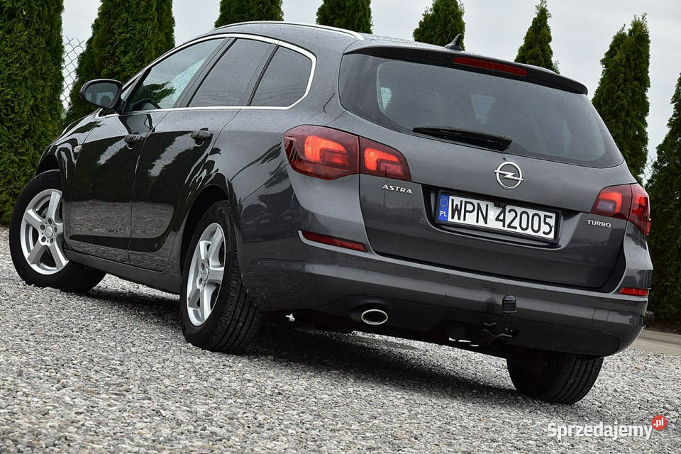 Opel Astra 14T 140 Alu Navi Kamera Gwarancja J kamera cofania Nowe Kucice