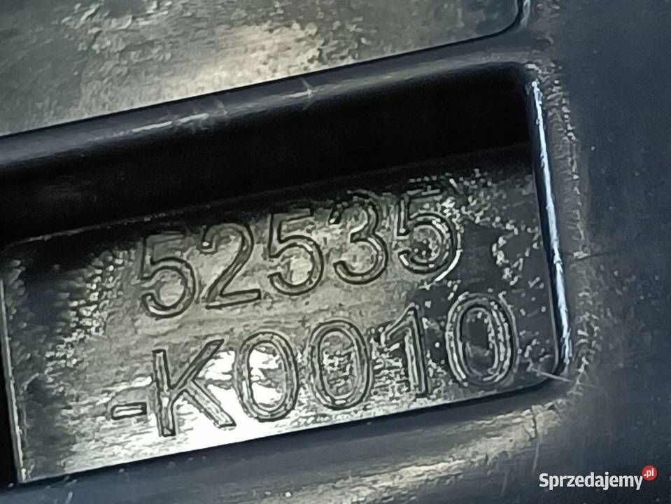 TOYOTA YARIS P21 20 ŚLIZG MOCOWANIE ZDERZAKA Pleszew