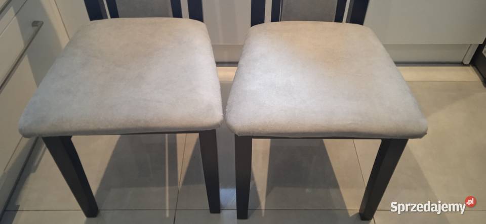 Sprzedam krzesla drewniane Dębica