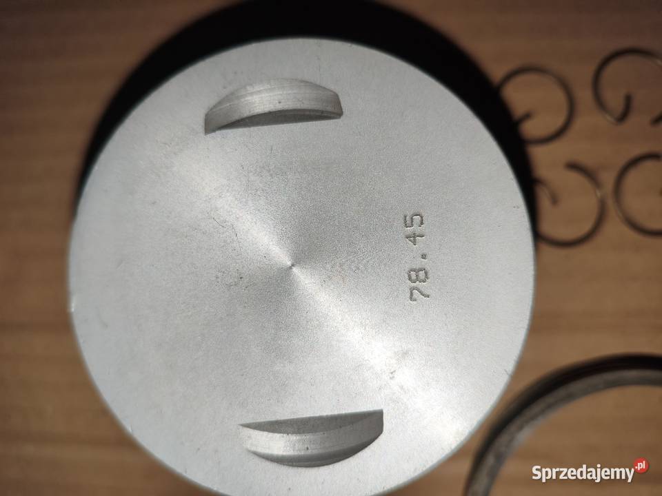 Cylindry szlifie 7850 z tłokami Almot 7844 Ural