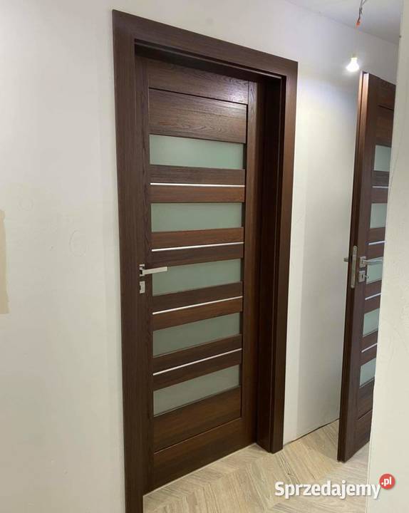 DRZWI MONTAŻ OŚCIEŻNICE REG 788 449 440 Kielce