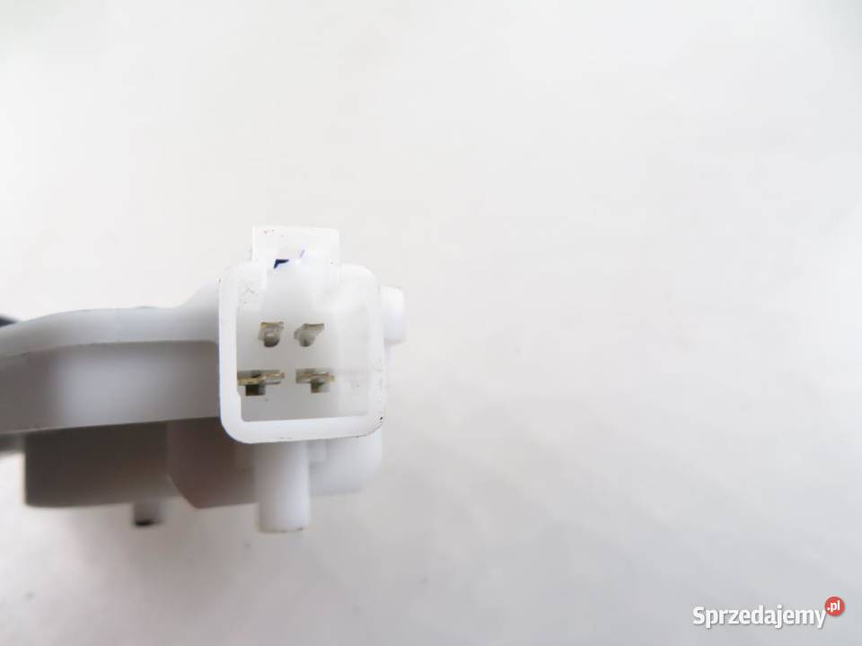 ZAMEK KLAPY INFINITI QX30