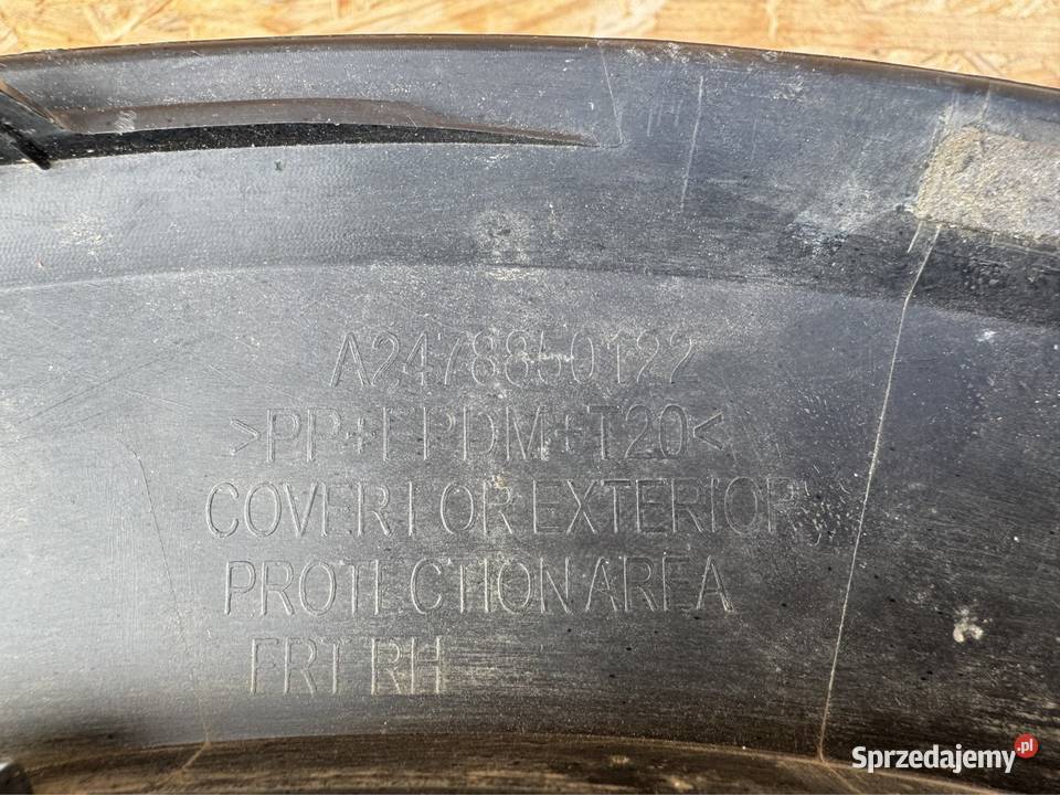 Listwa błotnika przód prawa rh MercedesBenz GLB Sieraków sprzedam