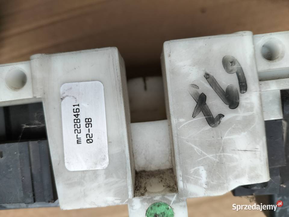 MANETKA PRZEŁĄCZNIK ZESPOLONY Carisma mr228461 lubelskie Kamień-Kolonia