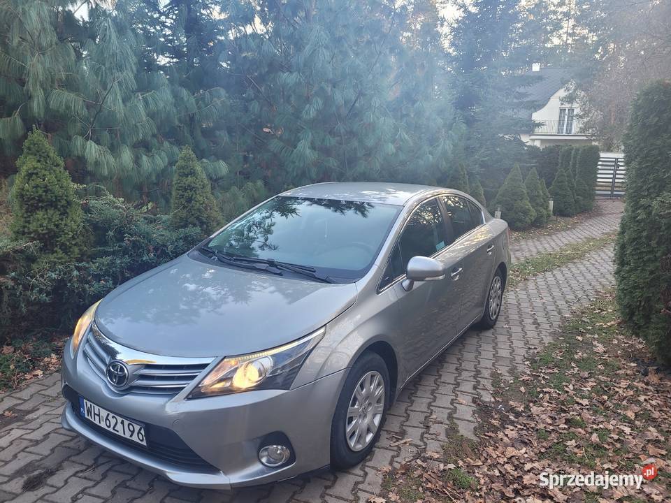 Sprzedam Toyote Avensis 2013