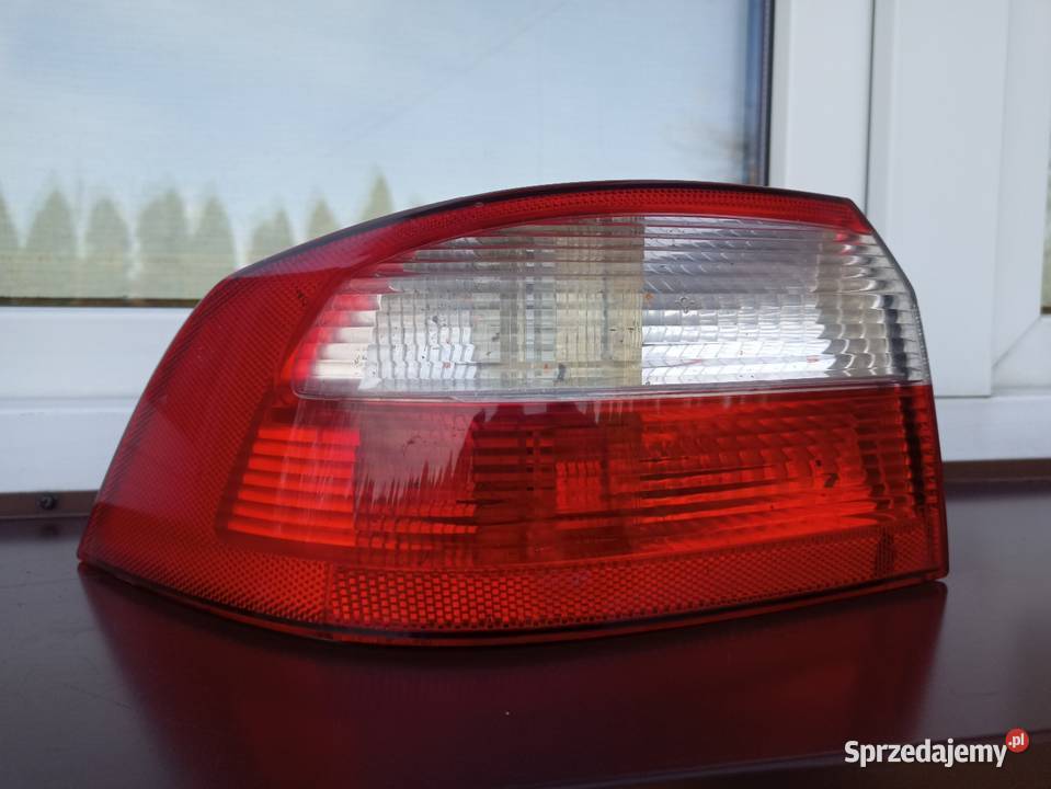 Renault Laguna 2 II hatchback HB lampa tył tylna Sieradz sprzedam
