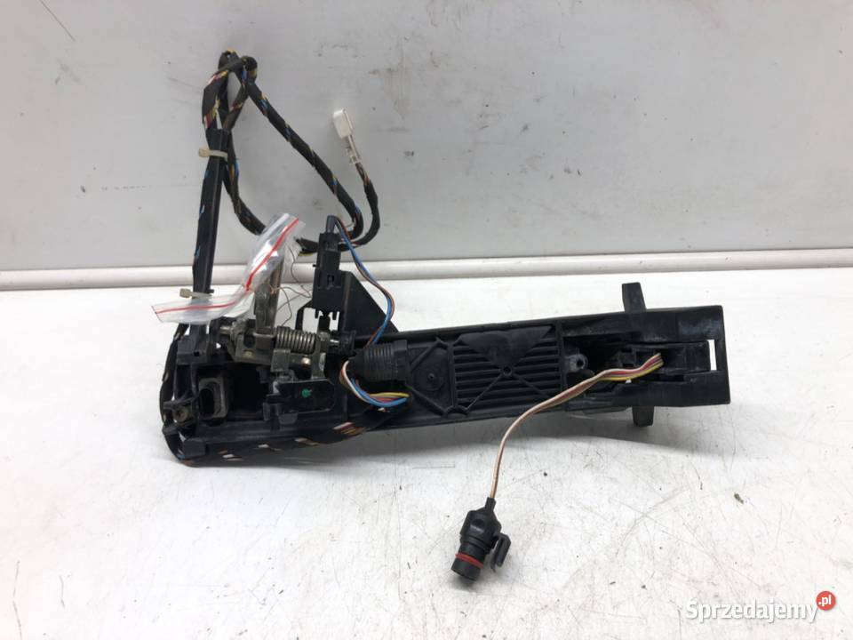 KLAMKA ZEWNĘTRZNA PRAWY PRZÓD MERCEDES C215 Klamki