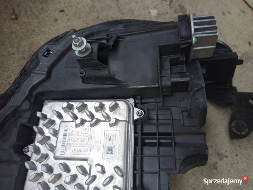 Reflektor lewy corsa f i lux full LED valeo