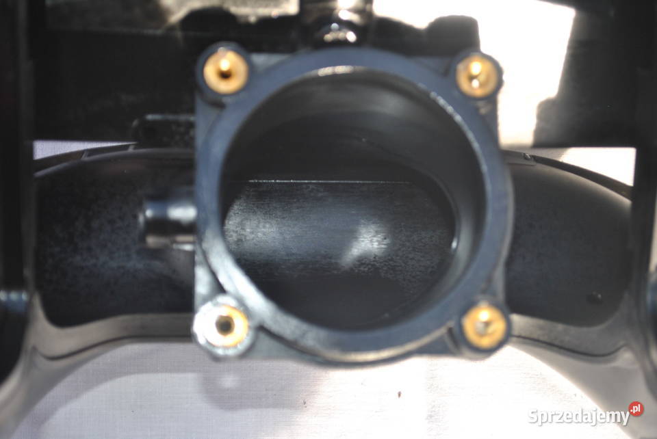 Kolektor ssący BMW E90 E91 E92 E93 323i E60 E61 osobowe Poręba sprzedam