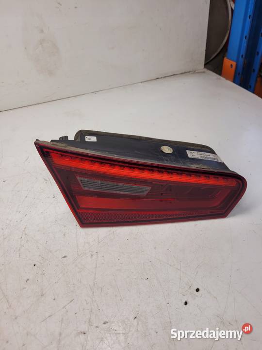 LAMPA LEWY TYŁ W KLAPĘ AUDI A3 8V 3D 8V3945093B Przystajń