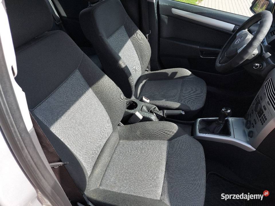 Opel Astra 16 z instalacją LPG Samochody osobowe Łochów sprzedam