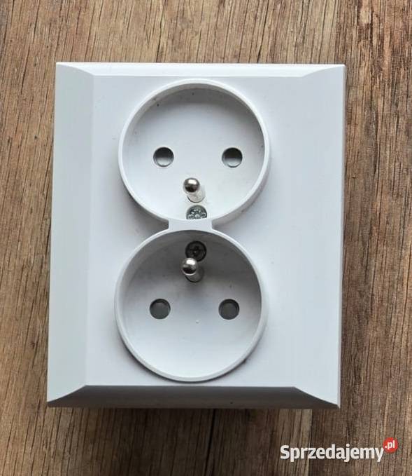 Hager Polo Optima 12029001 Gniazdo podwójne z Krzeszowice