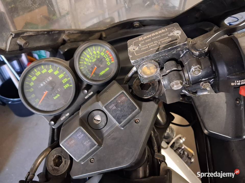 Sprzedam Kawasaki GPz 550 1986r UniTrack Gowino