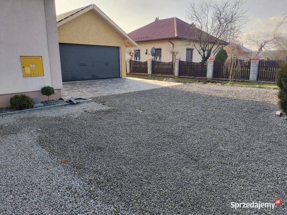 Ogrodzenia Usługi Minikoparką i wywrotką do 35T