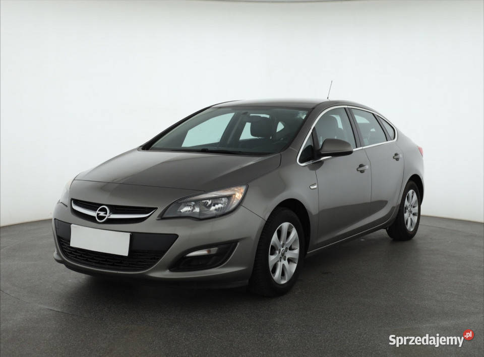 Opel Astra 14 T LPG Sedan / Limuzyna