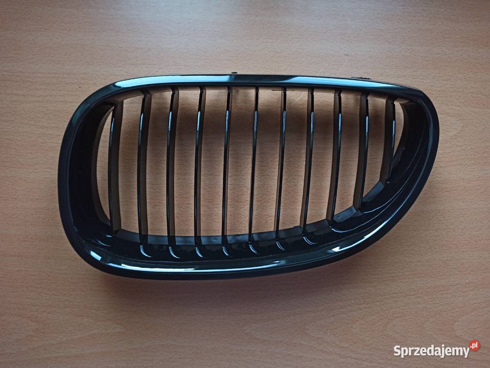 BMW E60 E61 czarny połysk nerki grill atrapa łódzkie