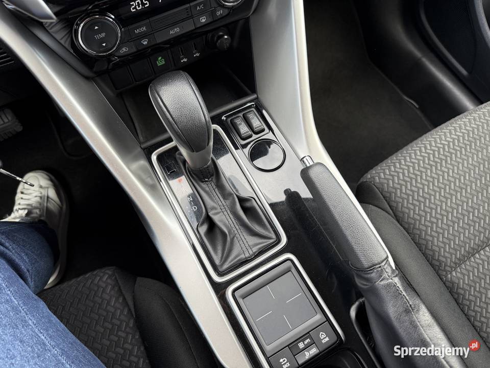 Mitsubishi Eclipse Cross 15 BENZYNA Klimatronik pierwszy właściciel wielkopolskie Konin sprzedam
