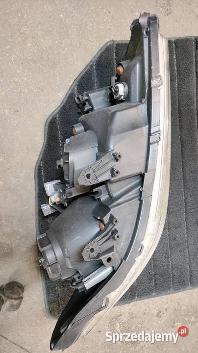 Lampa prawa Mitsubishi ASX Lampy przednie Dębowiec sprzedam
