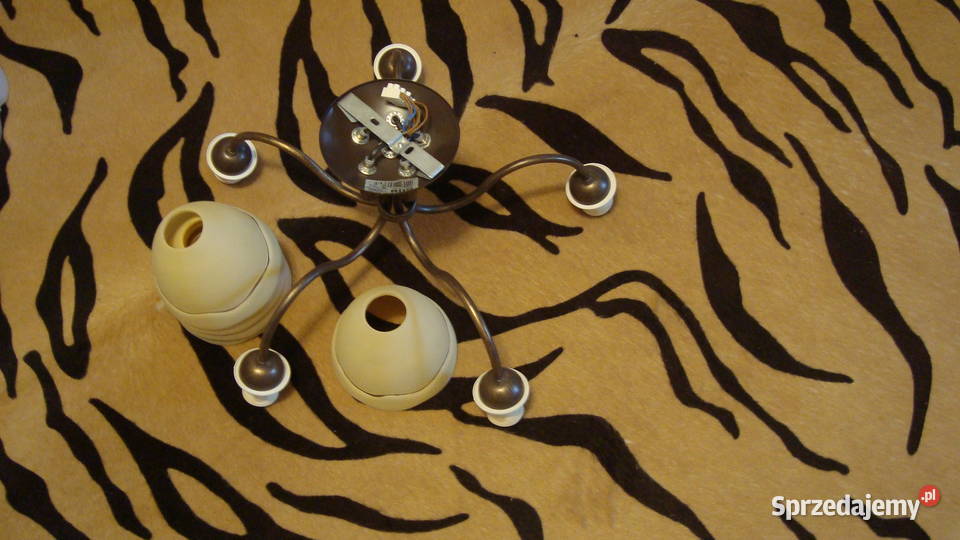Żyrandole cztery sztuki eleganckie nieużywane Warszawa