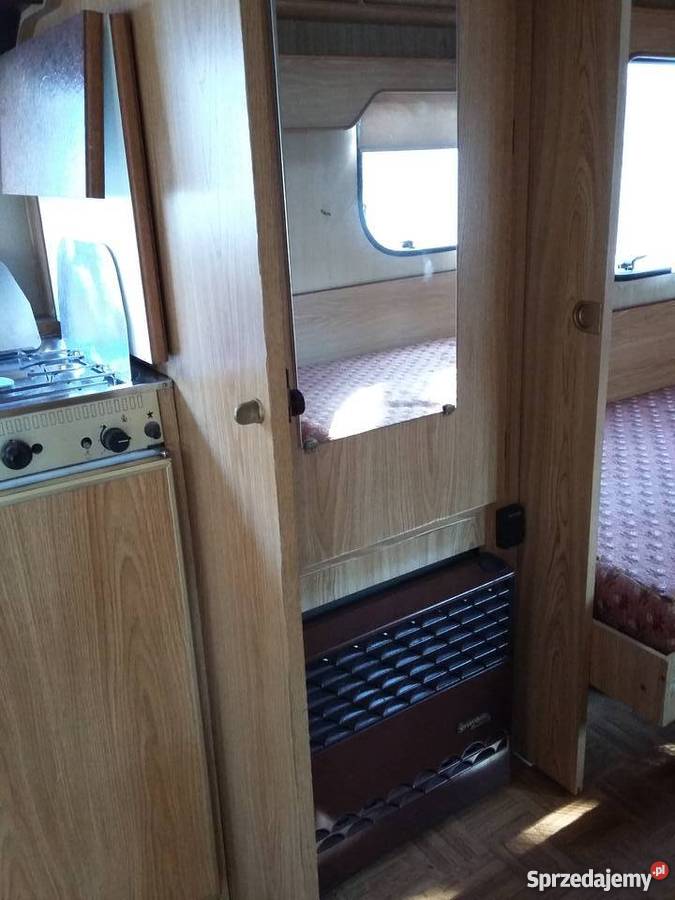 Przyczepa kempingowa wilk de lux stan idealny Wrocław