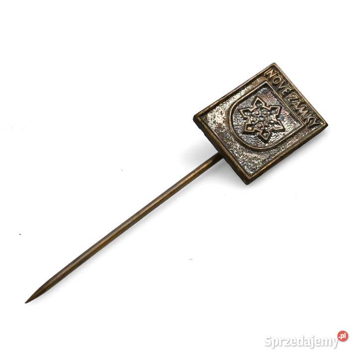 Nove Zamky 18 Metal Przypinka Socrealizm Szczecin
