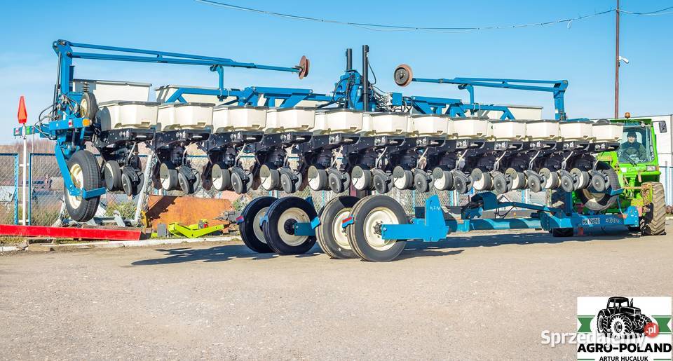KINZE 3600 2006 12 RZĘDOWY ZBIORNIK NA NAWÓZ I