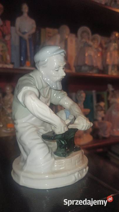 Figurka kowala Porcelana Bez sygnatury Gdańsk