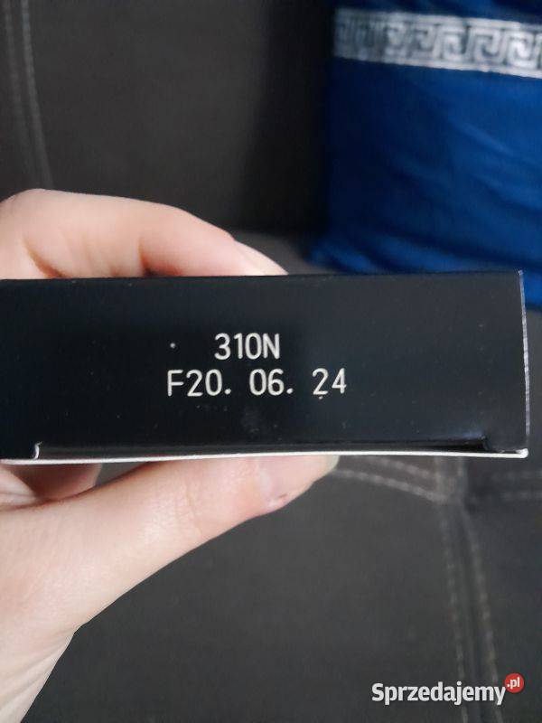 Kremowo pudrowy podkład w kompakcie Avon Siewierz