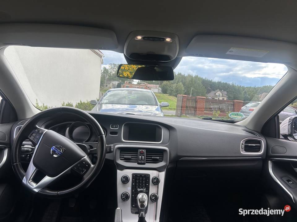 Volvo V40