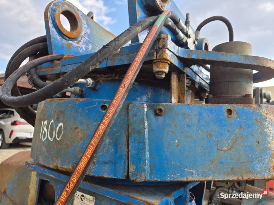 Mc Quaid HH2500 na 2 siłownikach chwytak Maków Podhalański