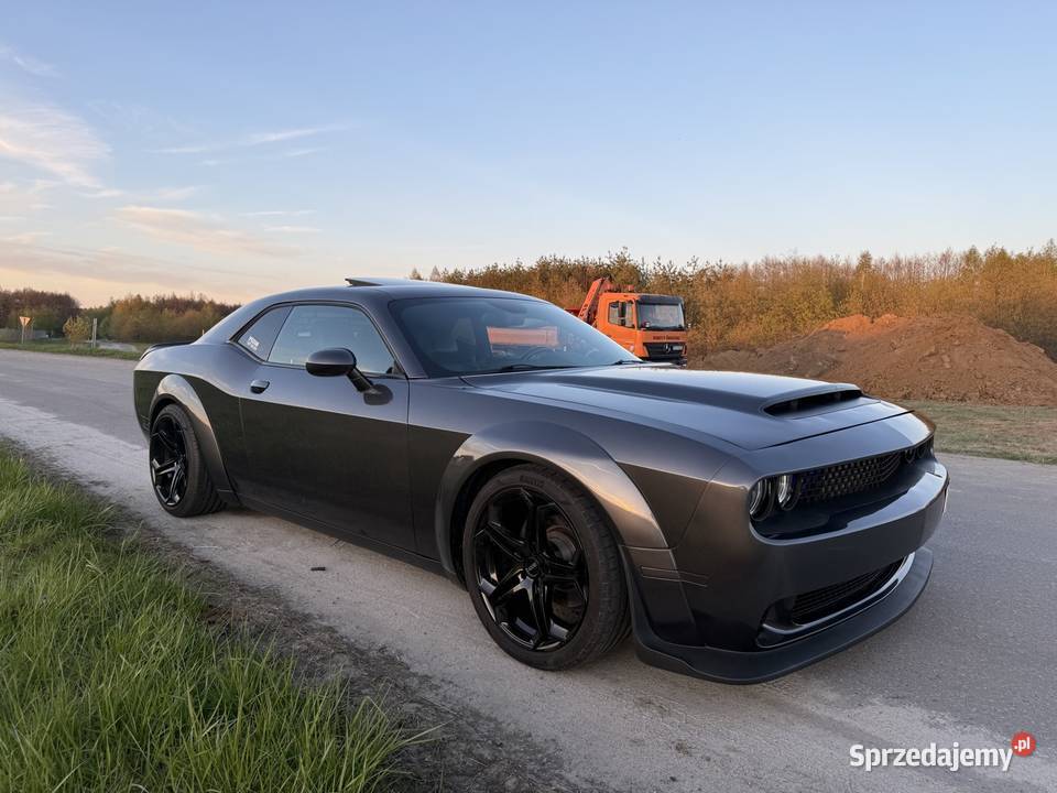 Dodge Challenger 57 Turbo manual kamera cofania Mielec
