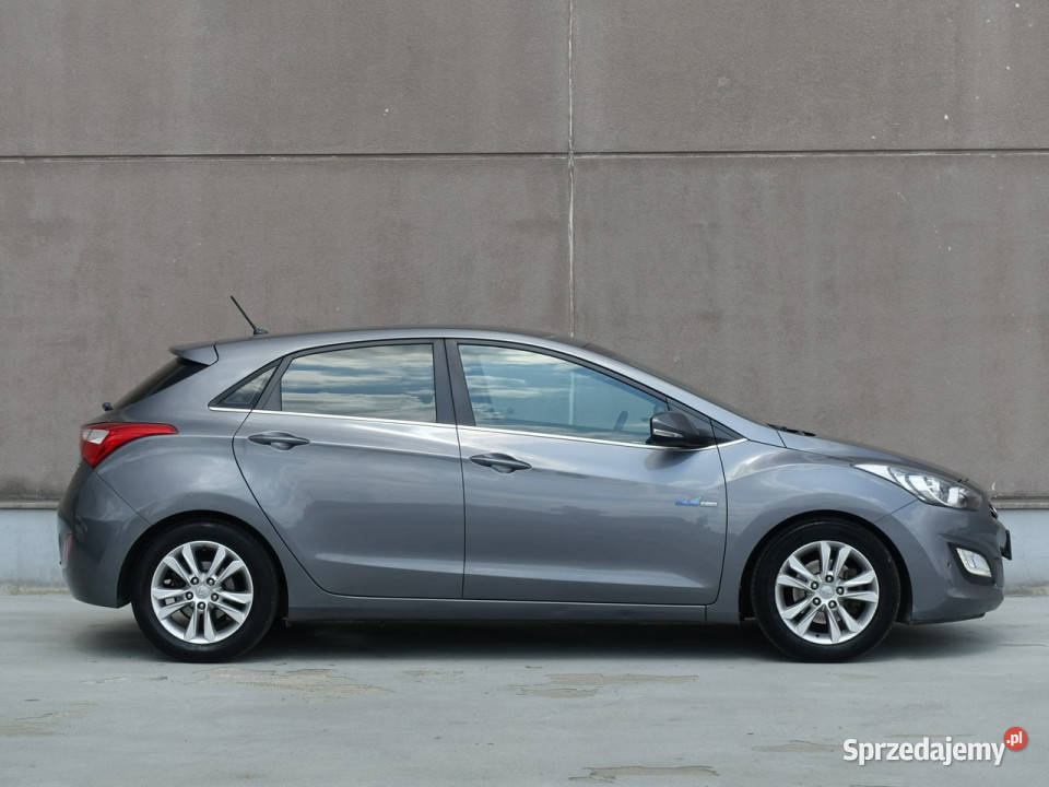 Hyundai i30 16 CRDi 110Kamera cofaniaGrzane elektrochrom. lusterko wst. Hyundai